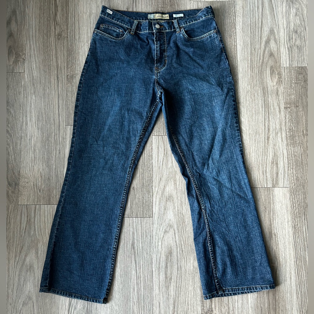 Old Navy boot cut stretch, at waist women’s jeans size 12 dark wash gently used
